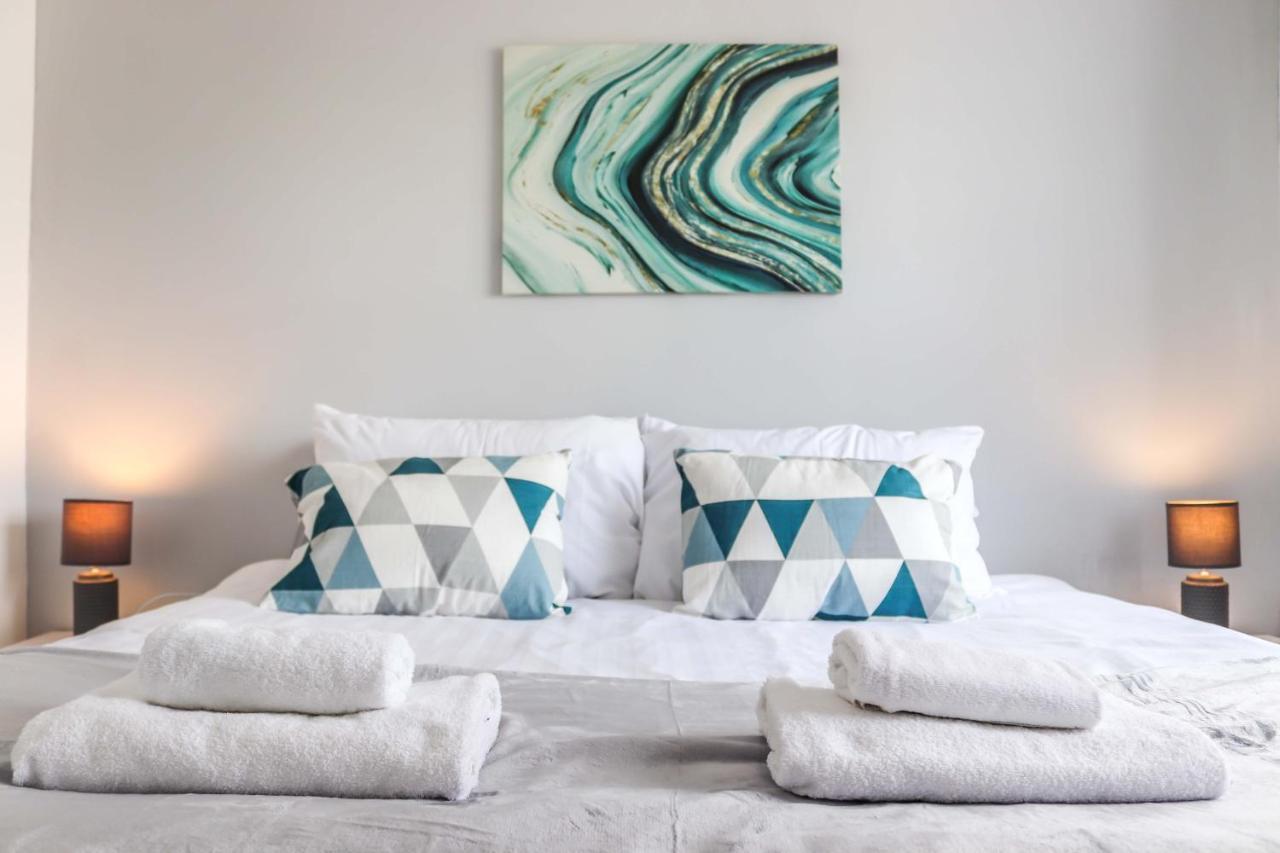 Sea Crest Retreat - Modern - 2 Bedroom - Sa - By The Sea Woodhorn ภายนอก รูปภาพ