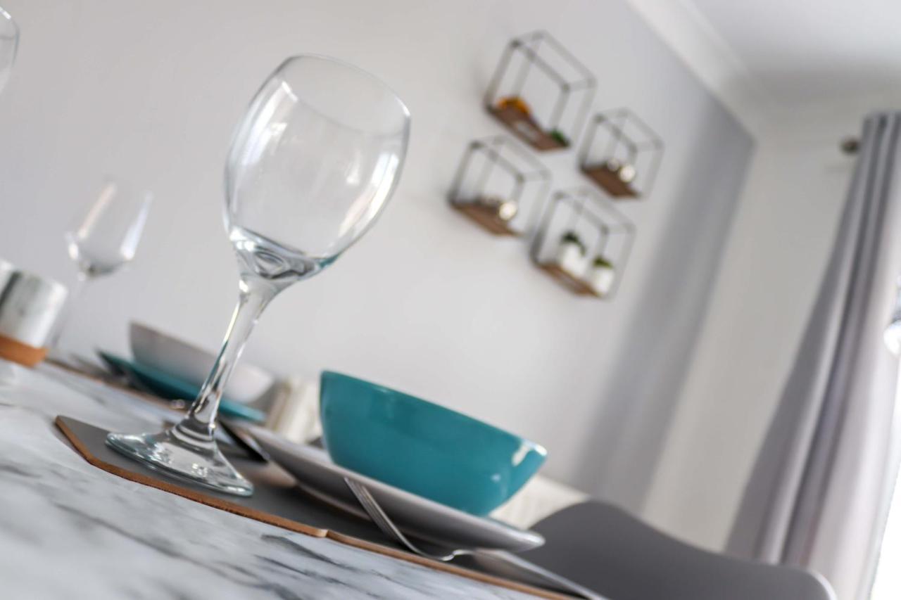 Sea Crest Retreat - Modern - 2 Bedroom - Sa - By The Sea Woodhorn ภายนอก รูปภาพ
